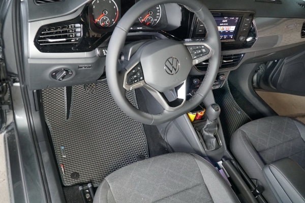 Запущено производство автоковриков для Нового VW Polo 